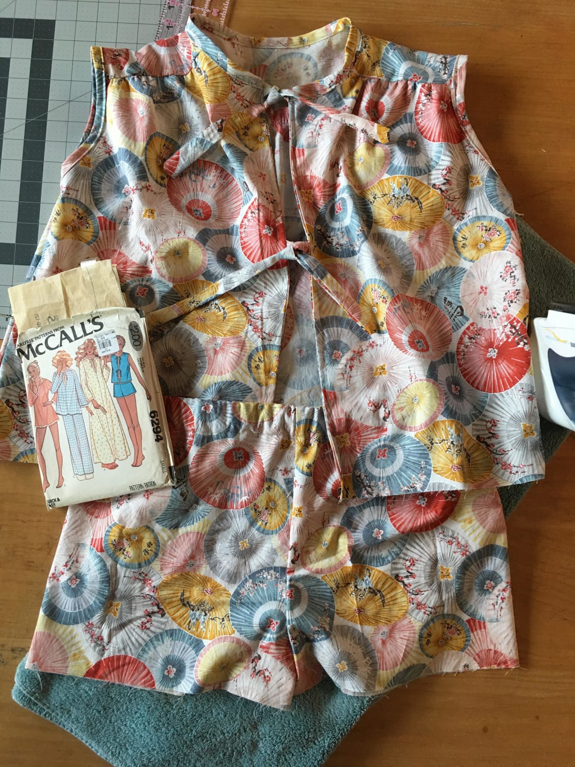 McCall’s 6294 pajamas pattern from 1978! I found the pattern at goodwill. Fabric is from Joann.