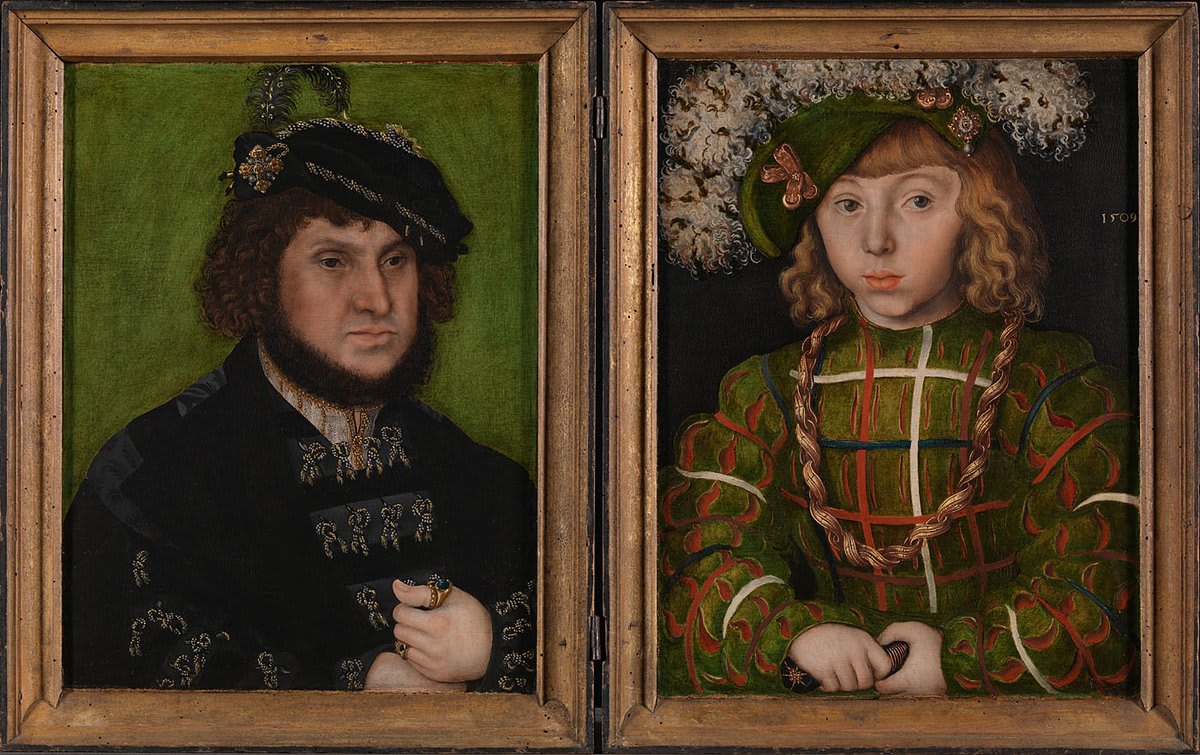 Wishing you a happy FathersDay 🎁 This diptych shows father and son, future electors of Saxony Johann the Steadfast and Johann Friedrich the Magnanimous. It was made to emphasise their hereditary lineage, confirming their dynastic right to rule: