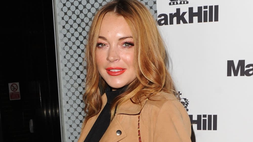 Mix Lindsay Lohan Height Bio Age Body Statistics