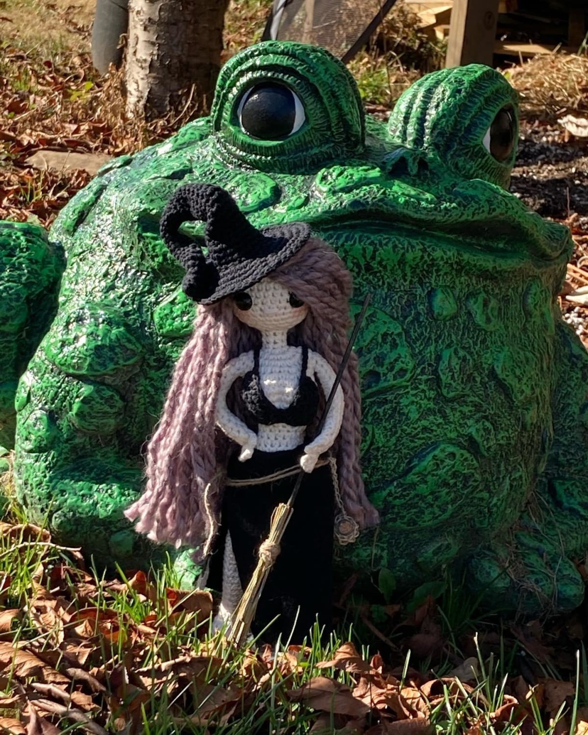 Who needs a prince when we have frogs!