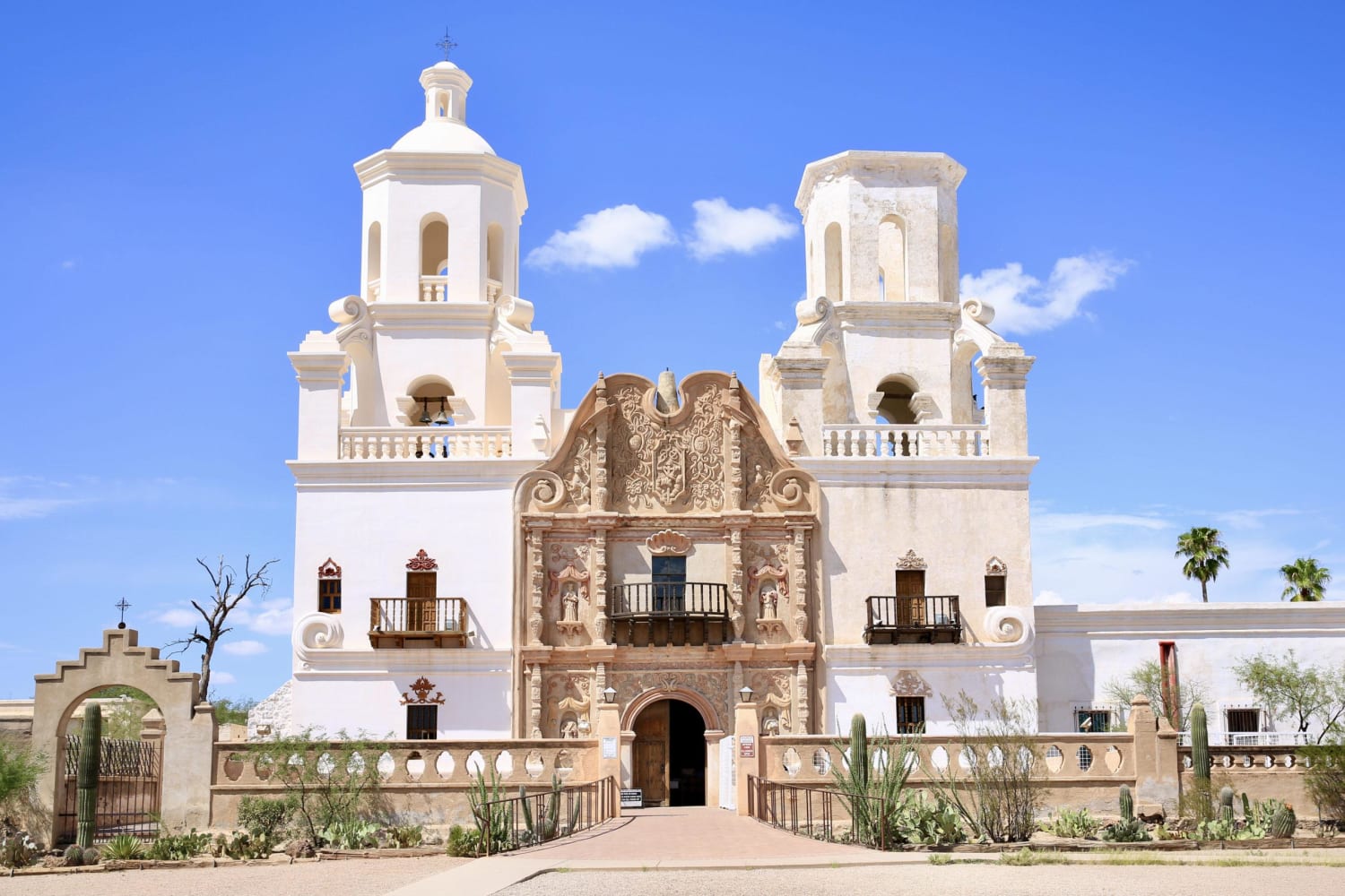 Mission San Xavier del bac, a historic Spanish Catholic church, in Tucson, Arizona, US