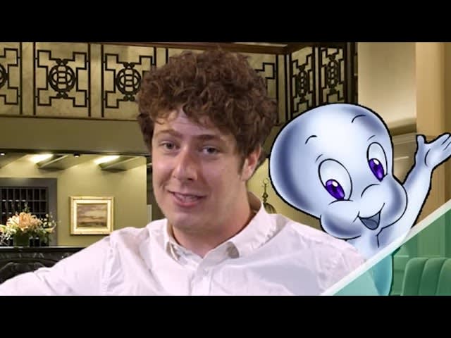 Twitch Streamer uses green screen and click-tracker to create a Dora The Explorer style interactive Ghost Hunting game with the chat
