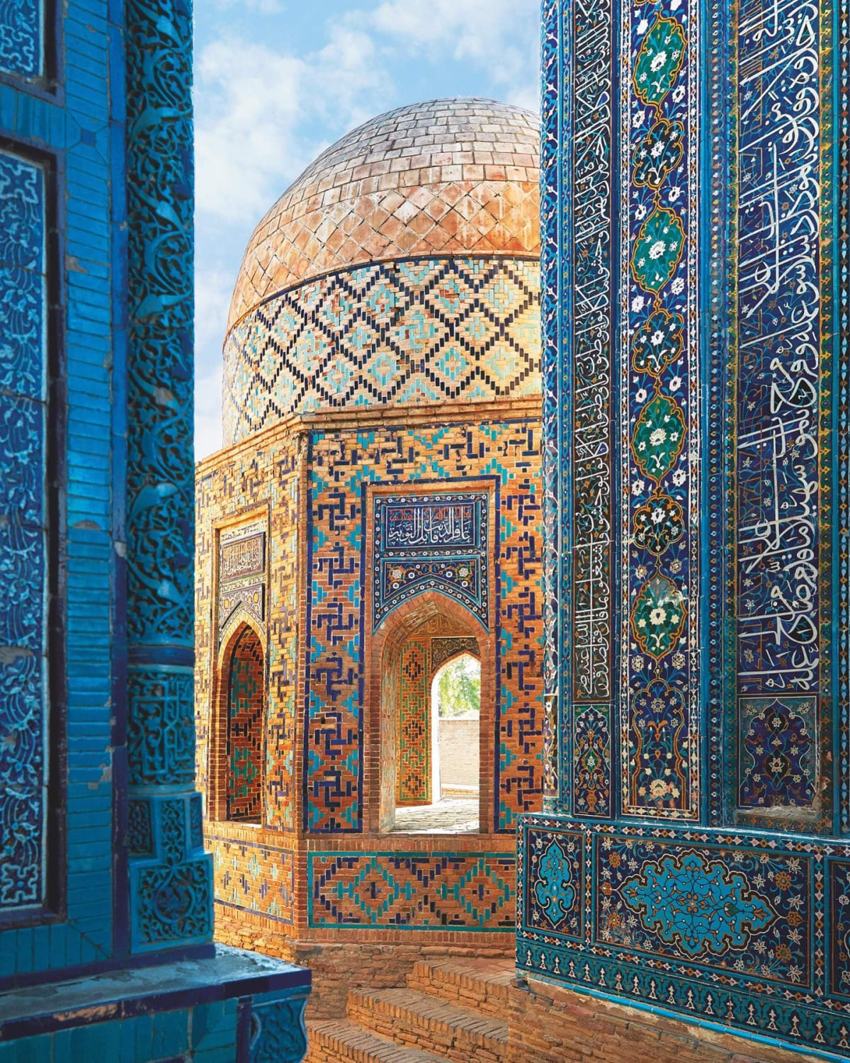 The stunning Shah-i-Zinda necropolis in Samarkand, Uzbekistan