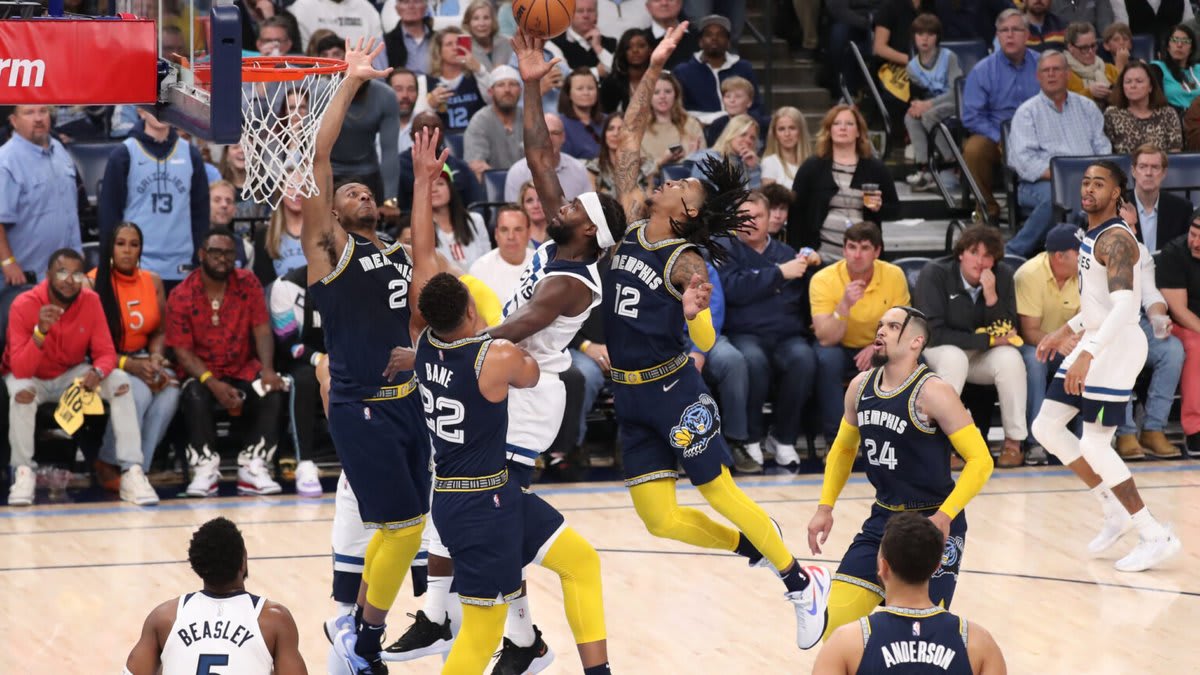 https://t.co/Pqxh2EPubW - Film Study: How Grizzlies' defense stepped up in Game 2 vs. Wolves Breaking down key moments from Memphis' Game 2 win before Game 3 tonight at 7:30pm/et on TNT. (via