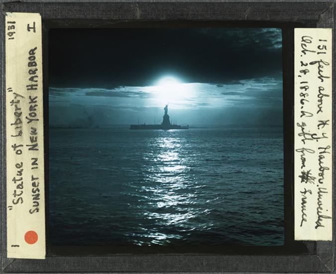 Floating off into the weekend. Museummomentofzen allInNYC . . . . George Miller, Jr., Statue of Liberty. Sunset in New York Harbor, 1931, Museum of the City of New York 2010.12.1