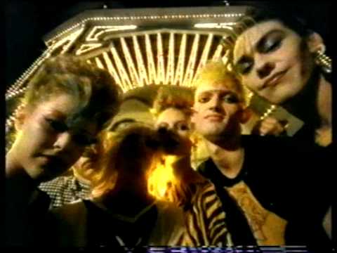 Polly Waffle - New Wave Rockers Visit Luna Park Melbourne and Eat Chocolate Candy ~ Australian TV Ad (1980)s