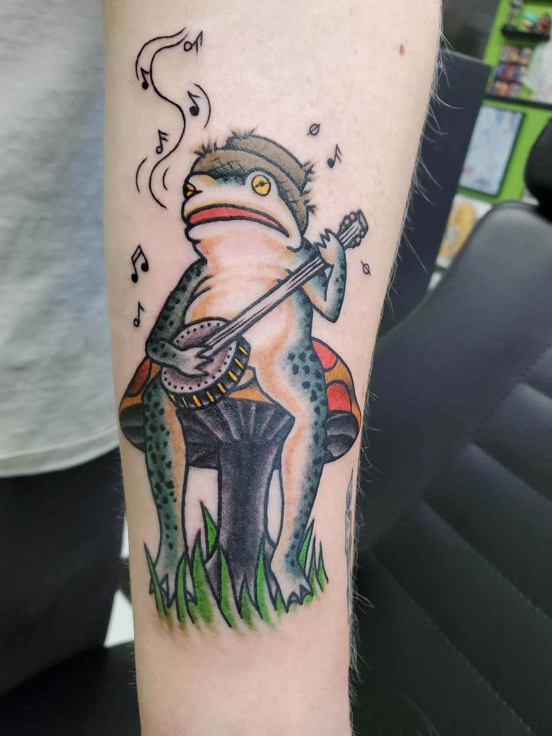 "They done turned him into a horny toad" Leslie Wood @ Modern Art Tattoo in Tucson, AZ