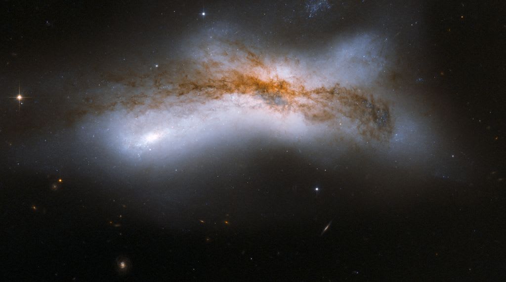 This pair of colliding spiral galaxies, 105 million light-years away, was discovered all the way back in 1784. We imagine the star astronomer William Herschel noted on 13 December 1784 wouldn't have looked quite as pretty as this 2004 Hubble photo though. : Hubble Team