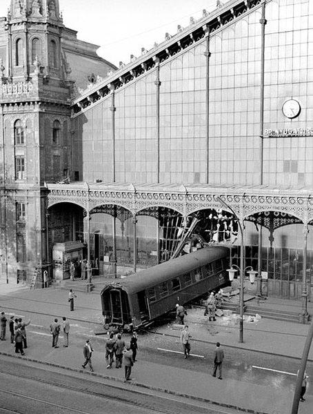 1962, Budapest - a reversing train broke through the glass wall of Nyugati railway station, the last carriage landed on the Grand Boulevard.