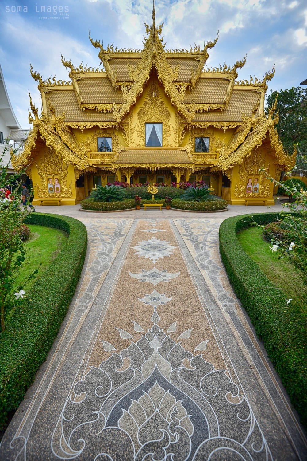 Possibly the most beautiful public toilet on Earth, Chiang Rai - Thailand.