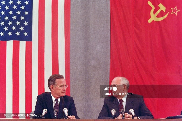 World hails 'one-of-a-kind' ex-Soviet leader Gorbachev.