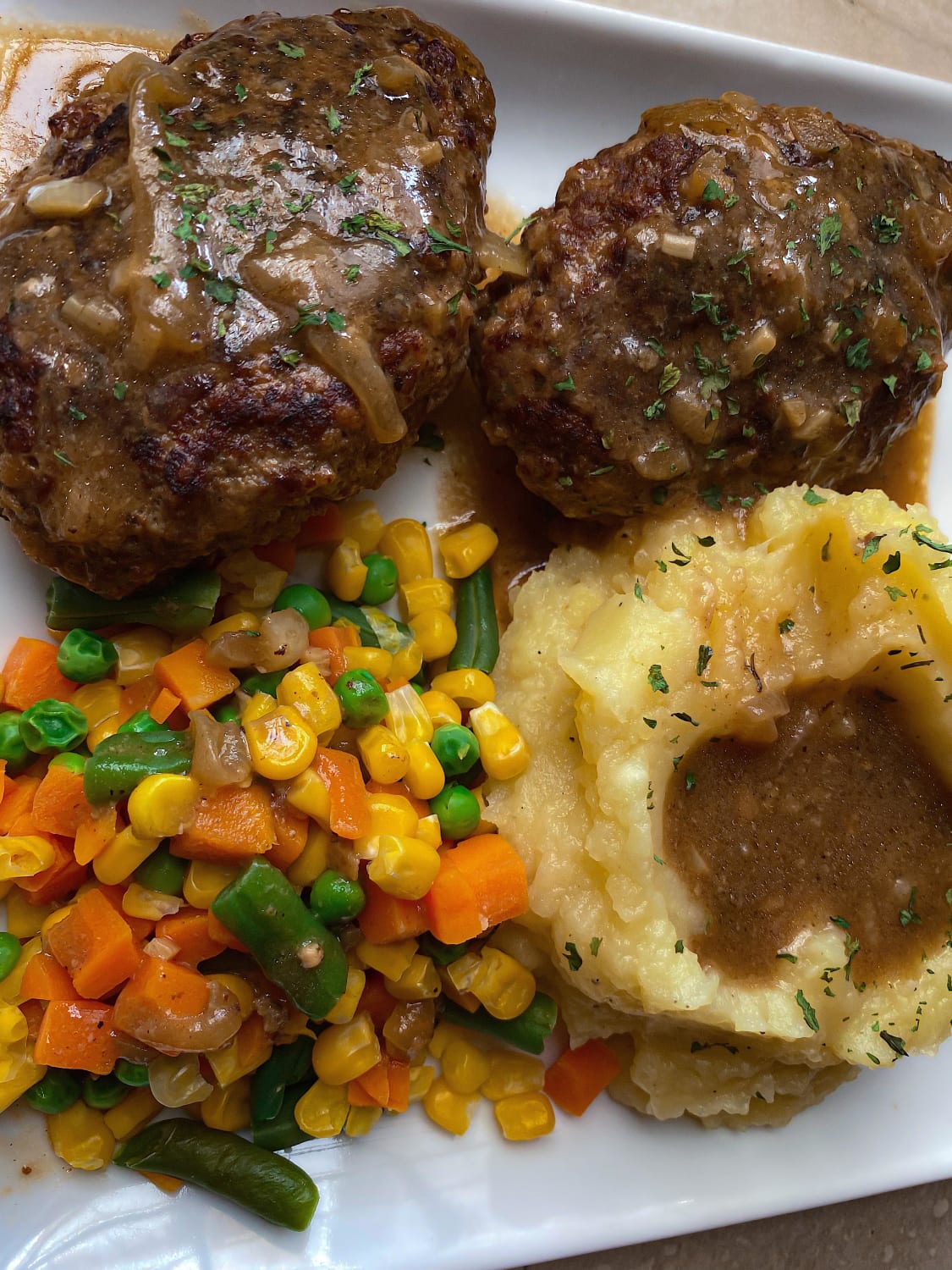 [Homemade] Salisbury steak with mash and veggies
