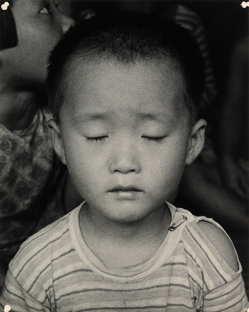 The Classic & Contemporary Photographs by @SwannGalleries is Thursday April 18 at 1:30 pm. A viewing runs April 15–18, and by appointment. ⁣https://t.co/UlLyihdya1 📷 Lot 148: Dorothea Lange, Korean Child, silver print, 1958, printed 1960s. Estimate $20,000 to $30,000.