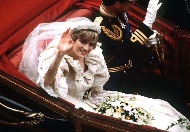 Princess Diana's wedding dress will go on display at Kensington Palace: