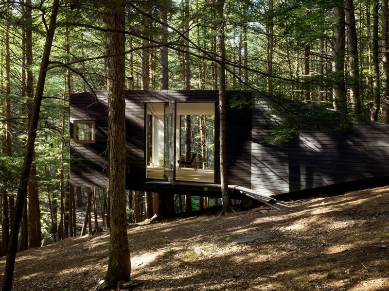 This one-bedroom “treehouse” only cost $20K to build—now that's what we call a sweet escape: