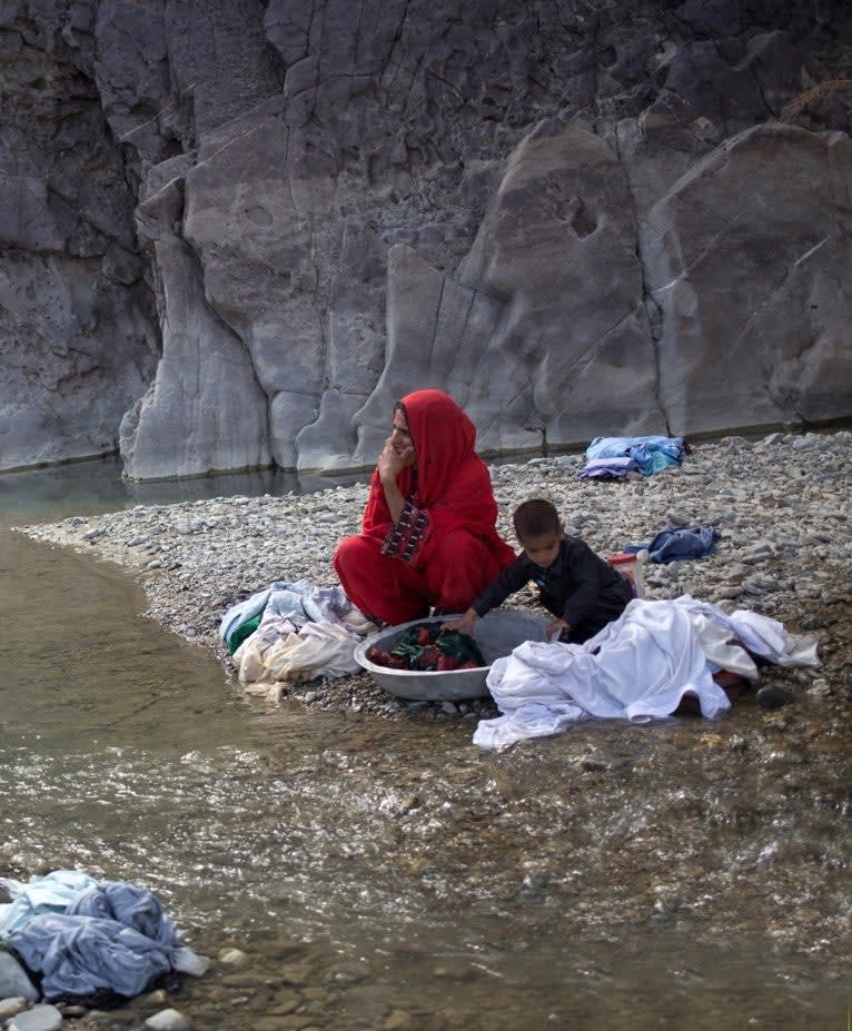 Washing day. Fahimeh Ahmadi Dastjerdi, Iran. (Image - Mahya Rastegar).