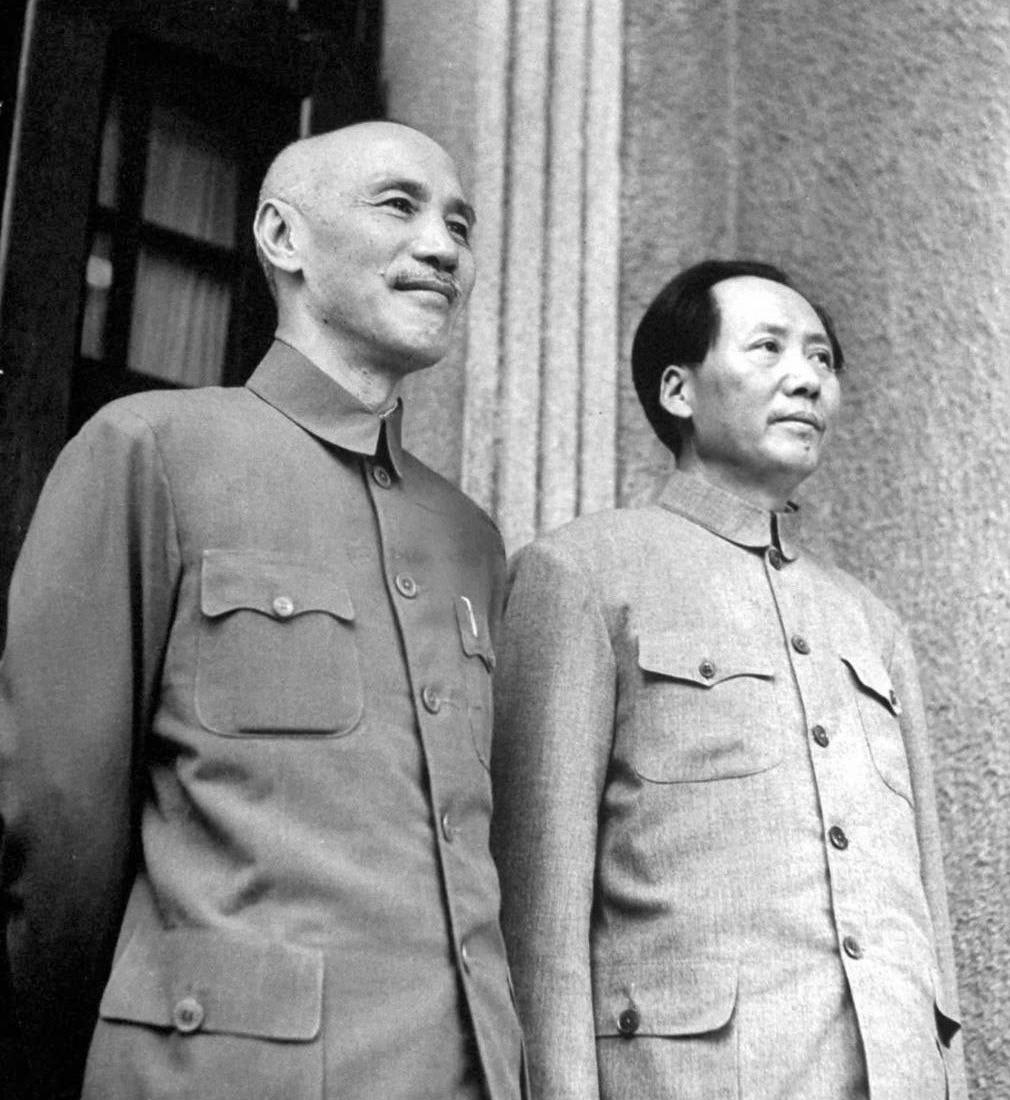 Chairman Mao Zedong and Generalissimo Chiang Kai-shek at their final meeting in Chang-dong, Sichuan Province, China on August 28th, 1945.