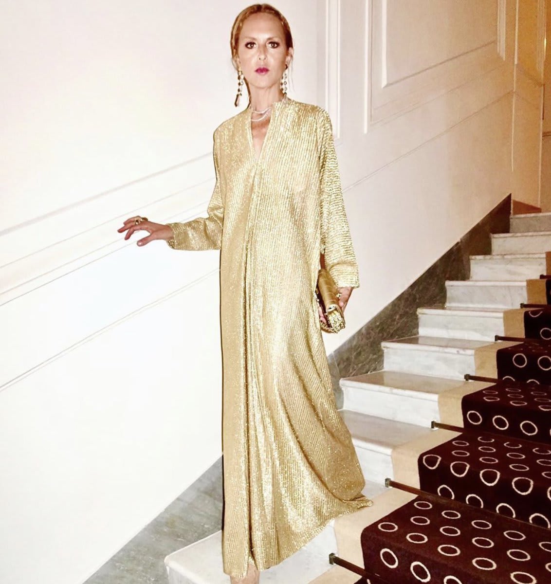 My last night in Capri called for gold vintage Halston ✨ glamour xoRZ