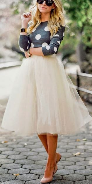 I want a tulle skirt. I really really want one. I mean, I don't know when or where I would wear it. But I want … | Tulle midi skirt, Fashion, Beautiful long skirts