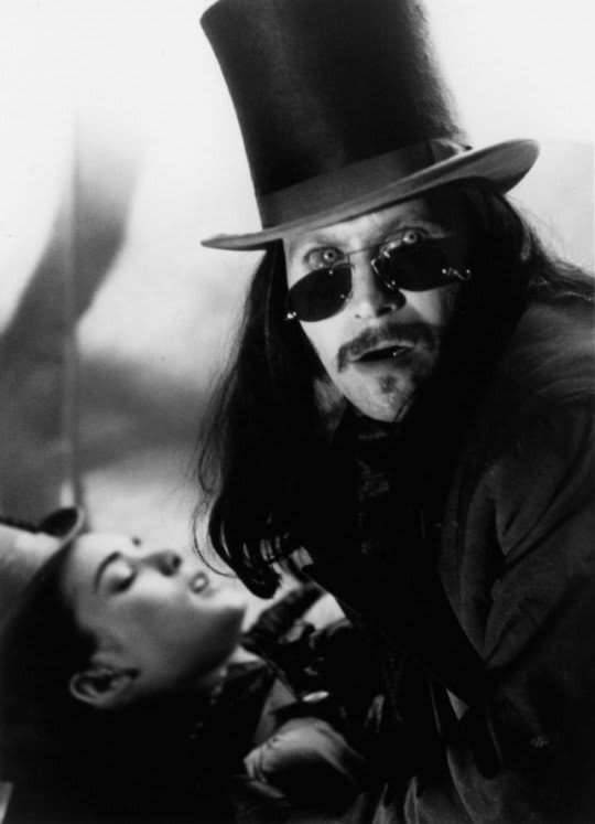 Gary Oldman & Winona Ryder in Bram Stoker's Dracula 1992 American gothic horror film directed and produced by Francis Ford Coppola