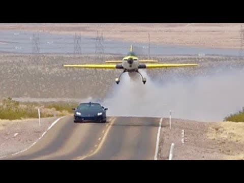 Lamborghini Huracan Vs Stunt Fighter Jet!