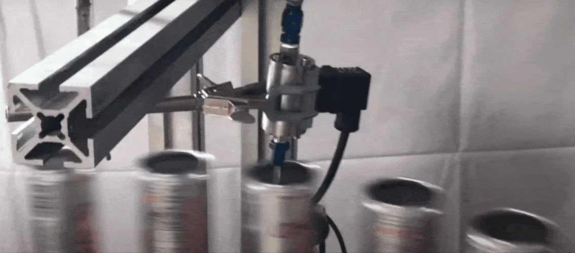 Spacecraft magnetic valve used to fill drinks