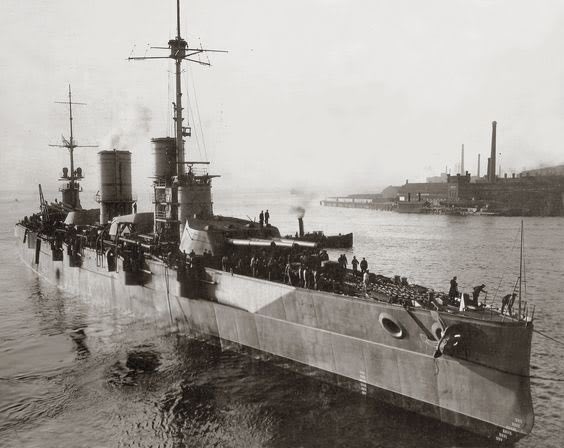 The Bolshevik Navy Gangut-class dreadnought "Petropavlovsk” (Петропавловск) in the Neva at Petrograd.