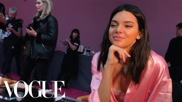 How Kendall, Gigi, Adriana, and More Find Their Mojo Before the Victoria’s Secret Show | Vogue