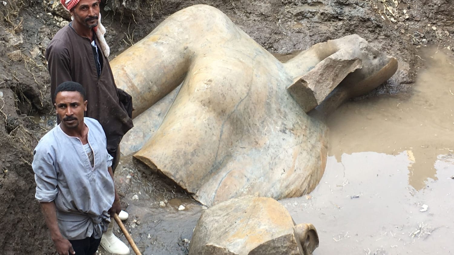A group of archaeologists found a giant Ramses II statue..