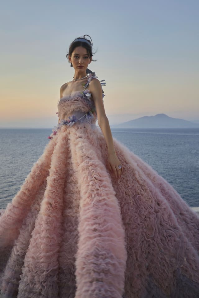 Luisa Beccaria delivered a concise and precious couture collection tributing the imposing beauty of the island of Capri.