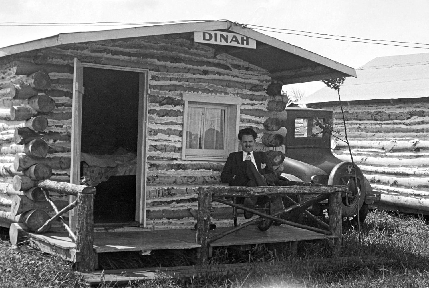 1930. My father, age 25. He and my mother were on a sight-seeing trip from Canton, Ohio to Niagara Falls. (I think for their 1-year anniversary.) They stayed overnight at these cabins.