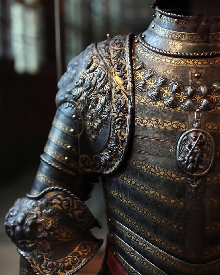 Detail of the Lion Armor of King Henry II of France. Armorer: Benedict Cleze, 1550 . Interestingly, the King was killed in a jousting tournament in 1569.