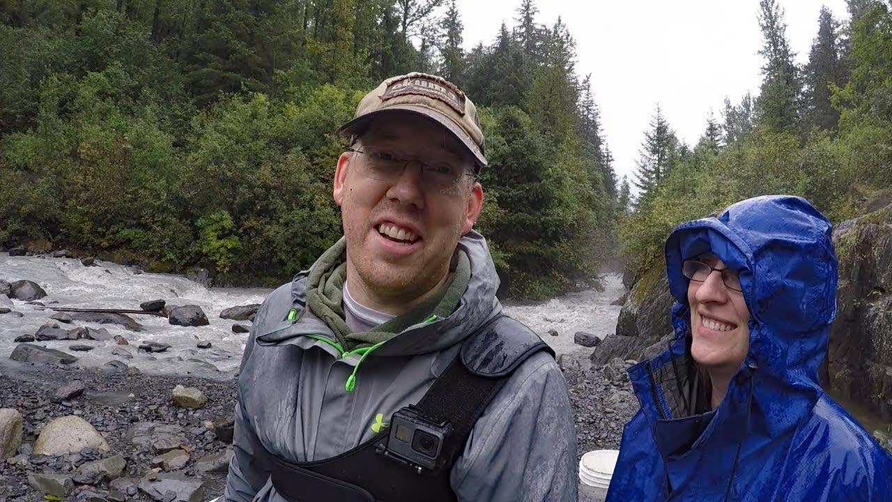 Alaska Adventure - Part 3 Gold panning, glaciers, state fair and food!