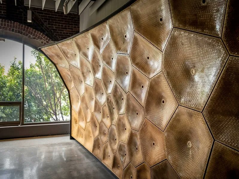 parametric acoustic installation 'kerfonic wall' adorns the autodesk gallery in san fransisco