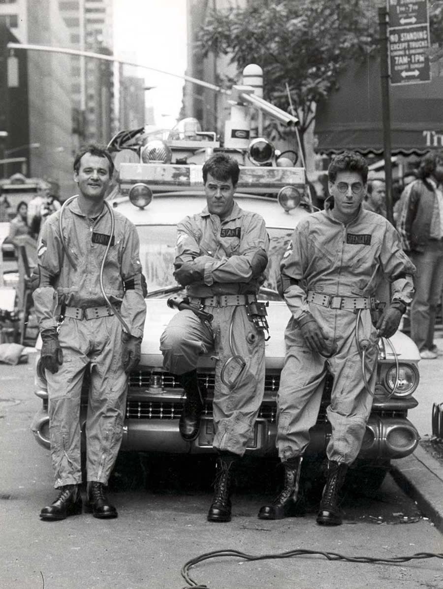 Bill Murray, Dan Aykroyd and Harold Ramis on the set of Ghostbusters (1983)