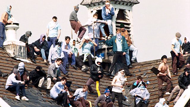 OtD 1 April 1990, the Strangeways Prison uprising began. Lasting for 25 days, it was the longest prison riot in British history
