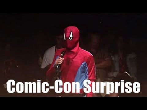 Andrew Garfield Surprises Comic Con Fans