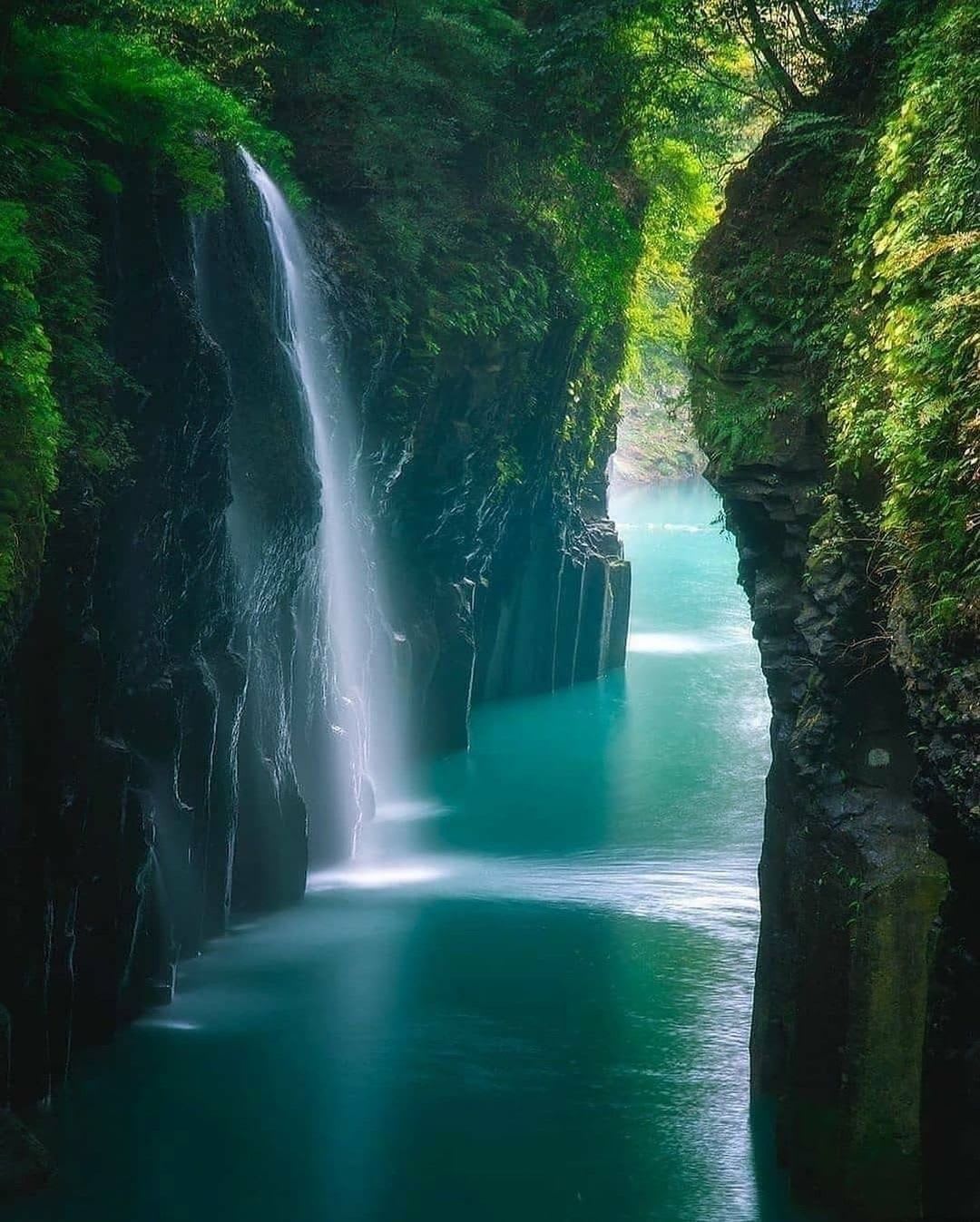 Manai Big Falls, Japan
