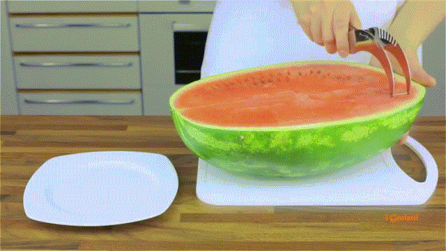This cutter for watermelons