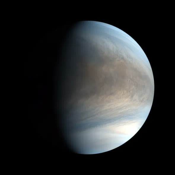 We've got bad news... there seems to be no life on Venus. 😔 A new, thorough analysis of Venus' cloud chemistry has revealed none of the biomarkers indicative of airborne, sulfur-metabolizing life. Read more: https://t.co/o3YIupHLSH 📷: PLANET-C Project Team