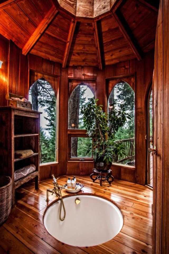 This cozy bath in a secluded Treehouse