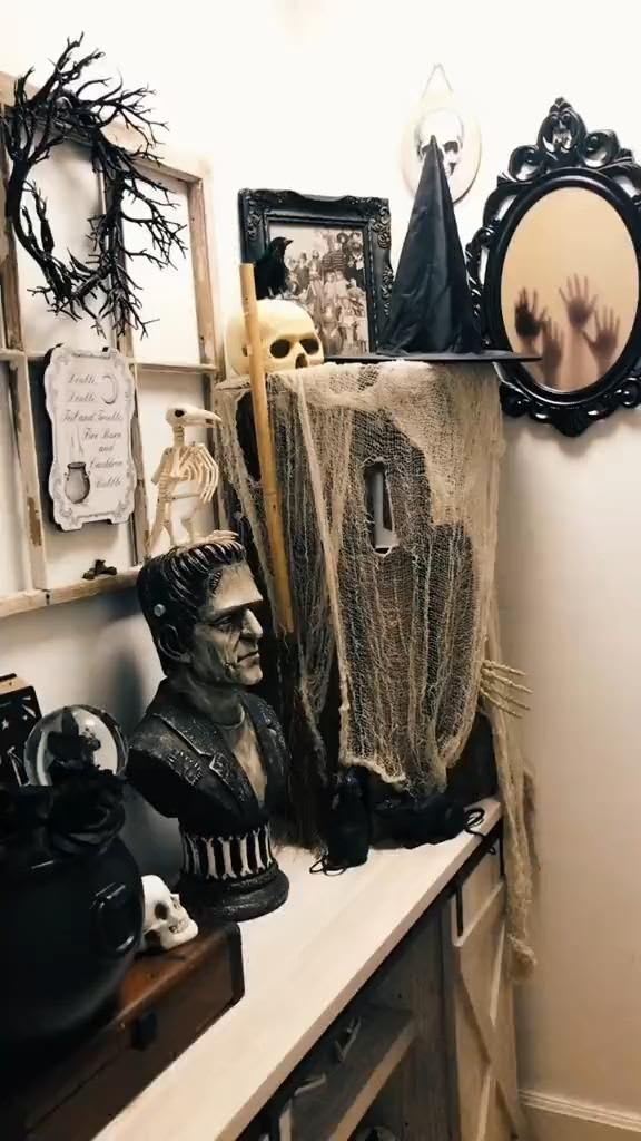 Stay spooky my friends [Video] in 2021 | Gothic room, Gothic home decor, Gothic decor