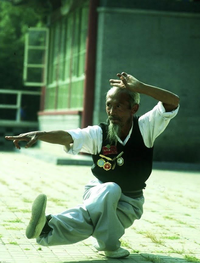 Natural Aging The Yellow Emperor’s Classic of Internal Medicine recognizes that, for everyone, “the processes of the body follow certain natural rules…”