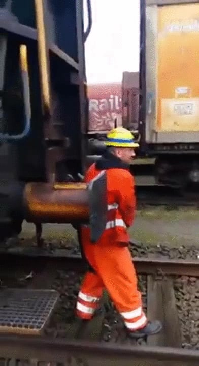 Connecting railway cars like a boss