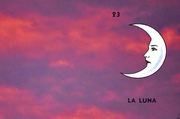‘Metztli' en náhuatl ‘la luna' http://t.co/p0ySdcPFoG