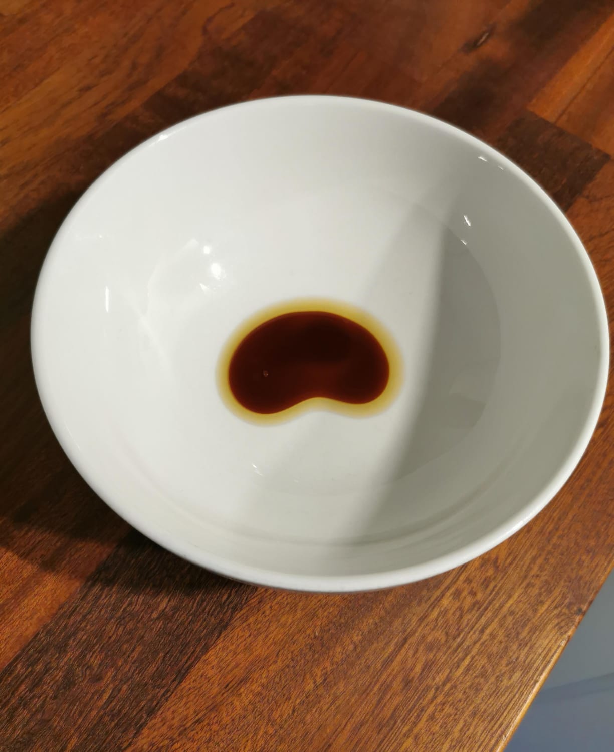 I poured soy sauce into some sesame oil in a bowl and inadvertently made this satisfying little bean