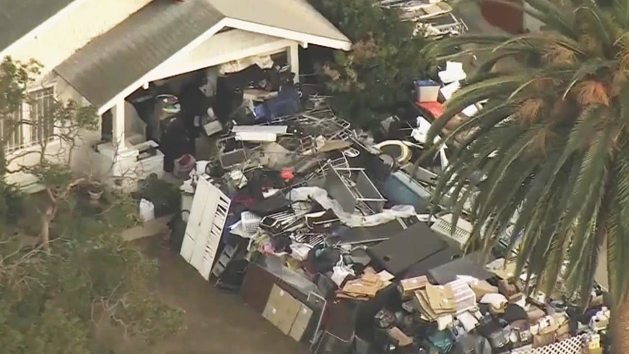 Los Angeles Officials Vow to Clean Up Hoarder House