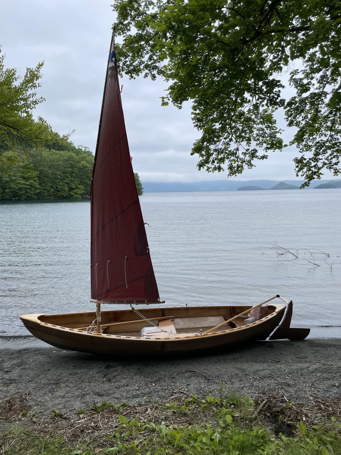 I made a small sailing boat