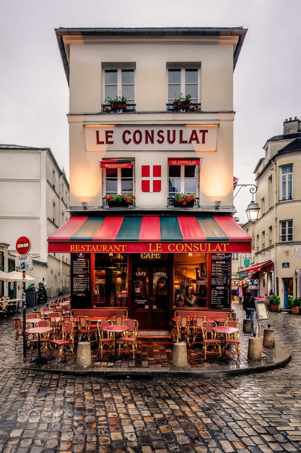 Le Consulat, Montmartre, Paris | Paris travel, Paris restaurants, Montmartre paris